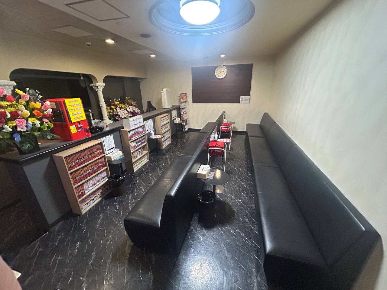 ✨清潔感・高級感あふれる店内で働ける✨